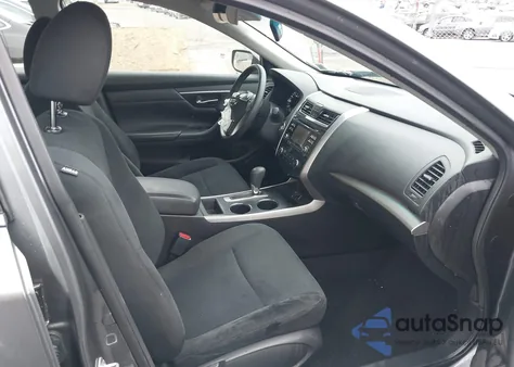 2015 Nissan Altima 2.5 S z USA, uszkodzony, nr VIN 1N4AL3AP8FN869360